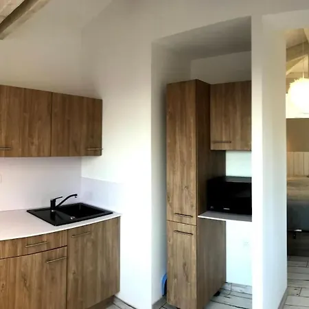 Joli F1 En Bordure D'ajaccio 아작시오